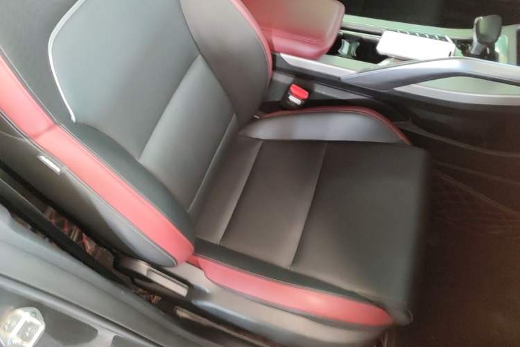 Used Geely Auto Coolray 2021 1.4T DCT Diamond Edition Right Front Seat