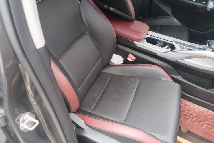 Used Geely Auto Coolray 2021 1.4T DCT Diamond Edition Right Front Seat