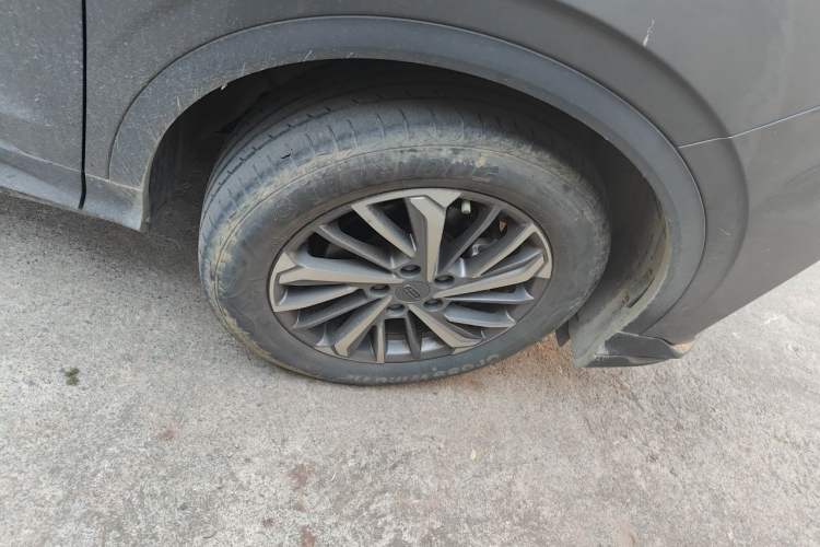 Used Geely Auto Coolray 2021 1.4T DCT Platinum Edition Right Front Wheel Hub