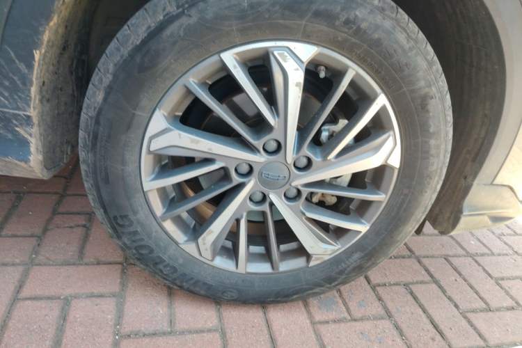 Used Geely Auto Coolray 2021 1.4T Manual Gold Edition Right Front Wheel Hub