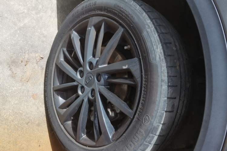 Used Geely Auto Coolray 2021 1.4T DCT Diamond Edition Right Front Wheel Hub