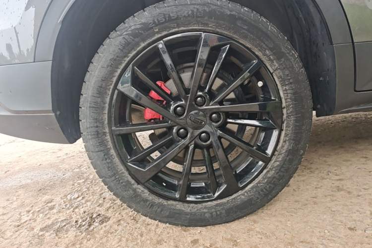 Used Geely Auto Coolray 2021 1.5TD DCT Starry Edition Right Rear Wheel Hub