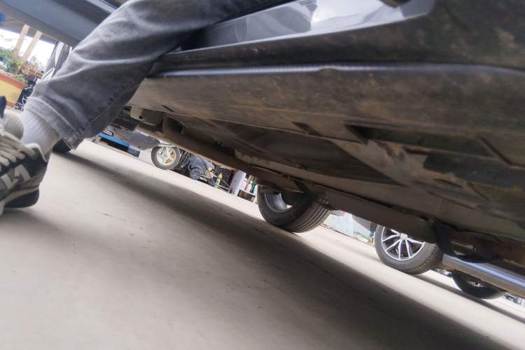 Used Geely Auto Coolray 2021 1.4T DCT Diamond Edition Right Side Sill
