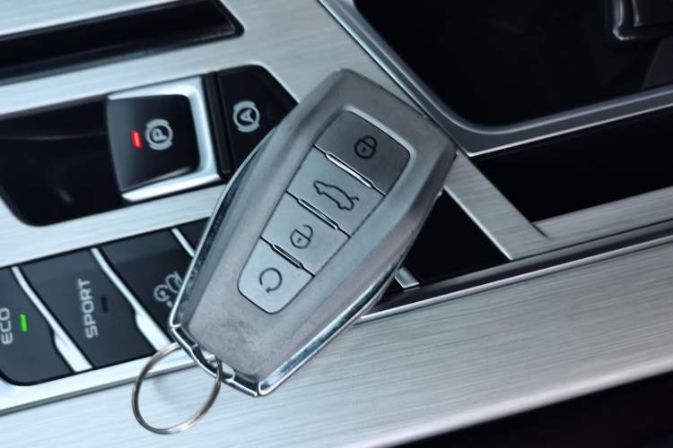 Used Geely Auto Coolray 2021 1.4T DCT Diamond Edition Vehicle Key