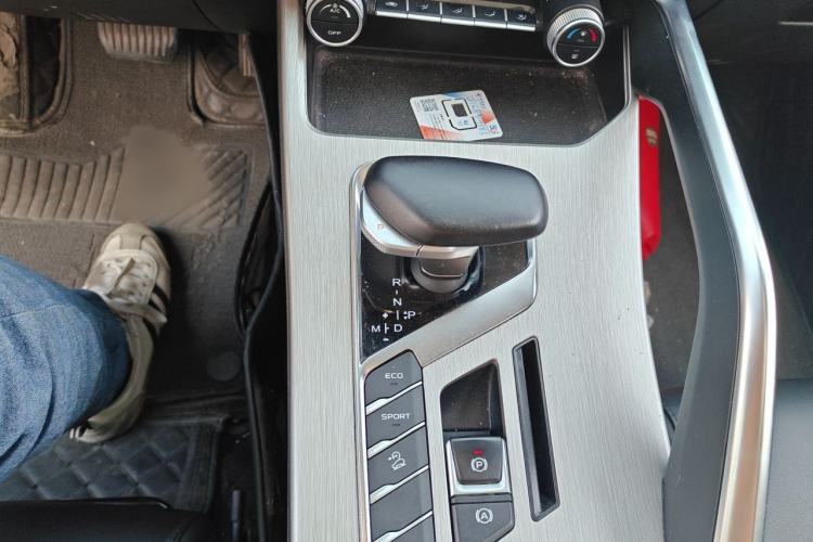 Used Geely Auto Coolray 2021 1.4T DCT Diamond Edition Gear Lever