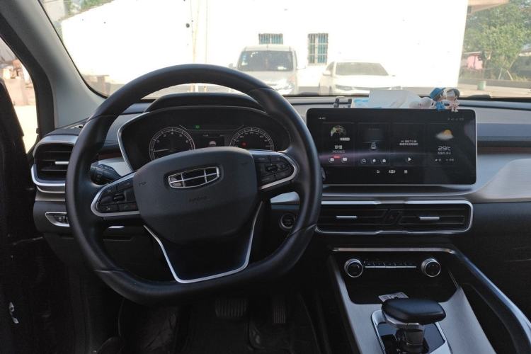 Used Geely Auto Coolray 2021 1.4T DCT Diamond Edition Interior 2