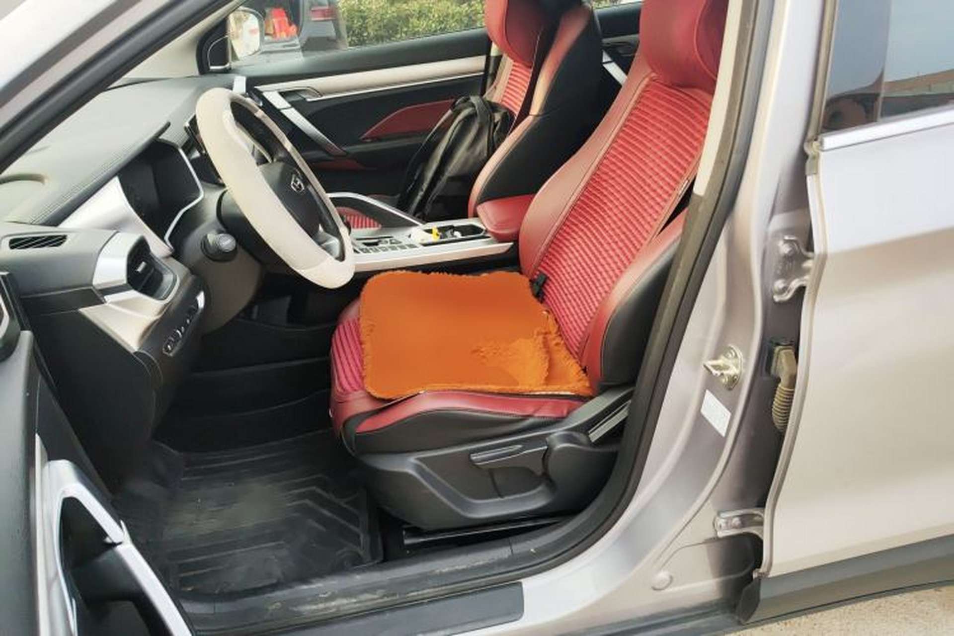 Used Geely Auto Coolray 2021 1.4T DCT Platinum Edition Left Front Seat