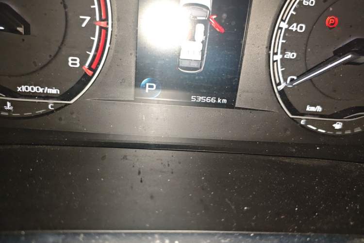 Used Geely Auto Coolray 2021 1.4T DCT Platinum Edition Odometer Close Up