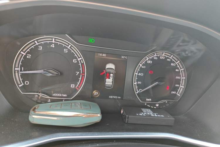 Used Geely Auto Coolray 2021 1.4T DCT Diamond Edition Odometer Close Up