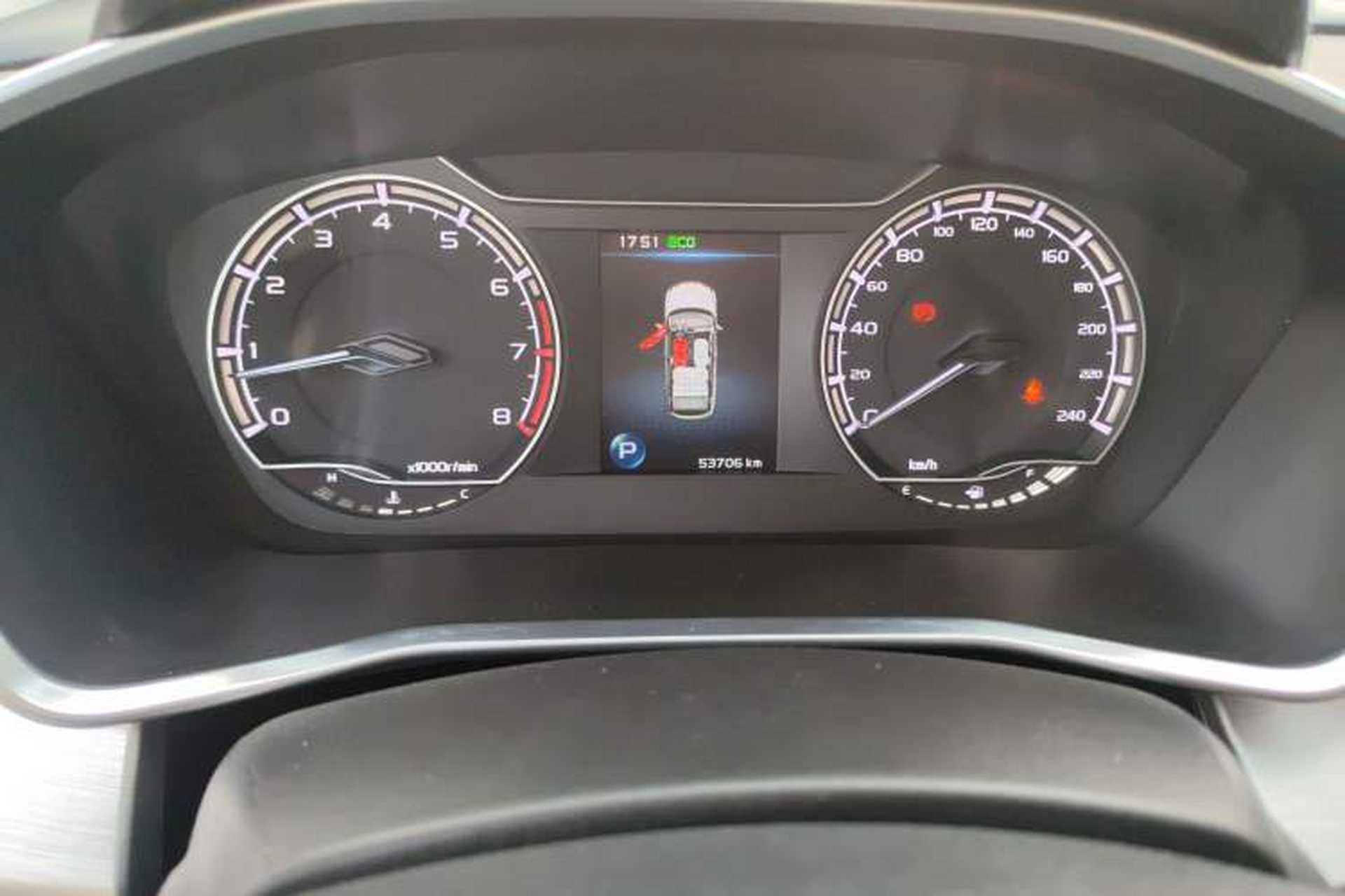 Used Geely Auto Coolray 2021 1.4T DCT Platinum Edition Odometer Close Up
