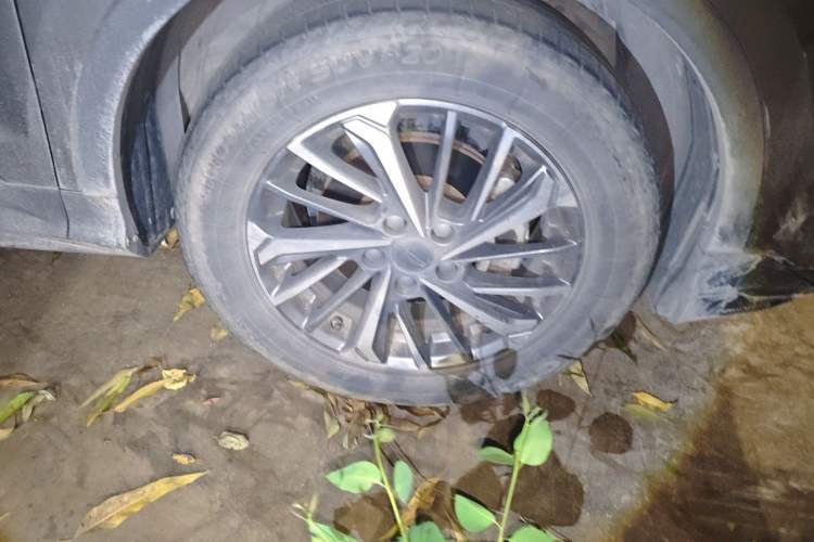 Used Geely Auto Coolray 2021 1.4T DCT Platinum Edition Right Front Wheel Hub