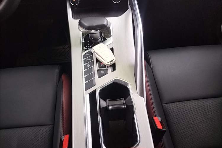Used Geely Auto Coolray 2021 1.4T DCT Diamond Edition Gear Lever