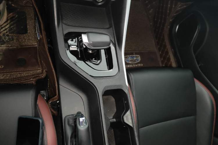 Used Geely Auto Coolray 2021 1.4T DCT Platinum Edition Gear Lever