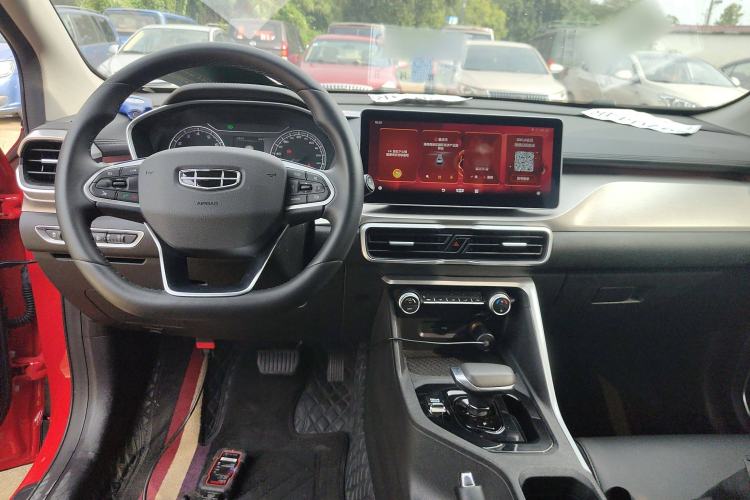 Used Geely Auto Coolray 2021 1.4T DCT Platinum Edition Interior 2