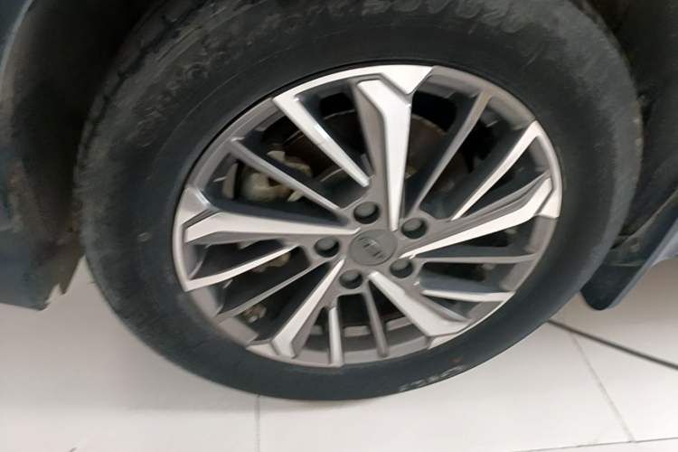 Used Geely Auto Coolray 2021 1.4T DCT Platinum Edition Left Front Wheel Hub