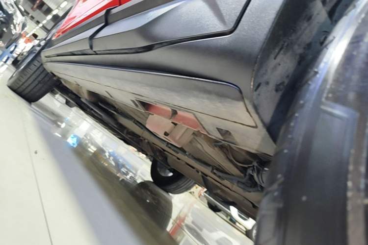 Used Geely Auto Coolray 2021 1.4T DCT Diamond Edition Left Side Sill