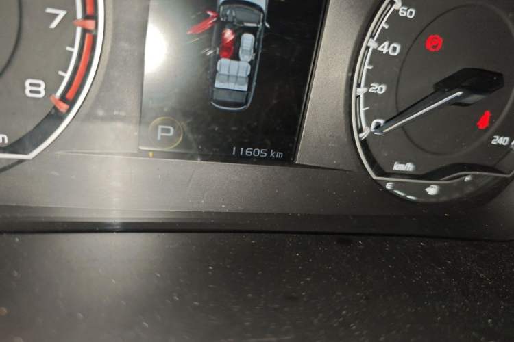 Used Geely Auto Coolray 2021 1.5TD DCT Starry Edition Odometer Close Up