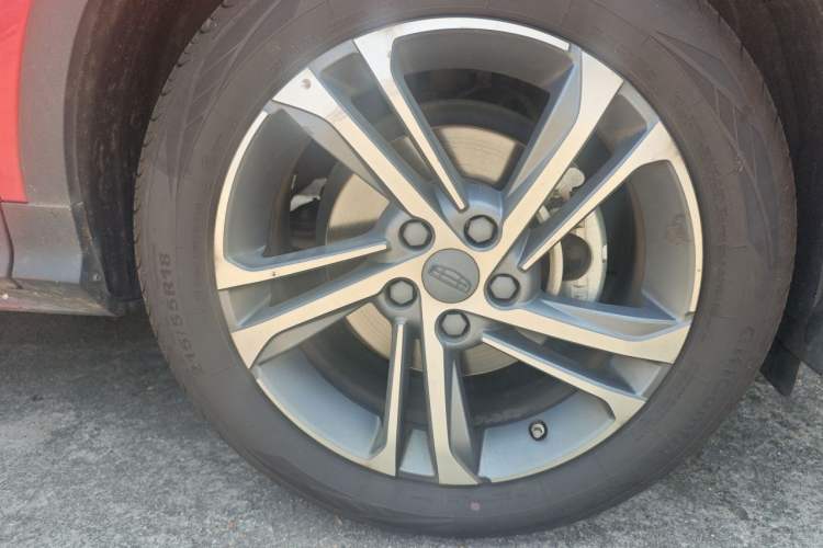 Used Geely Auto Coolray 2021 1.4T DCT Diamond Edition Right Front Wheel Hub