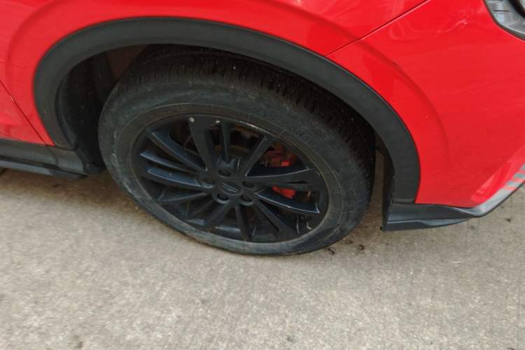 Used Geely Auto Coolray 2021 1.5TD DCT Starry Edition Right Front Wheel Hub
