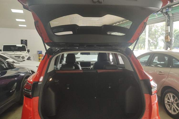 Used Geely Auto Coolray 2021 1.4T DCT Diamond Edition Trunk