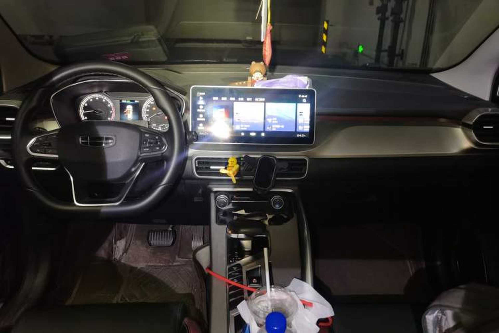 Used Geely Auto Coolray 2021 1.4T DCT Diamond Edition Center Console
