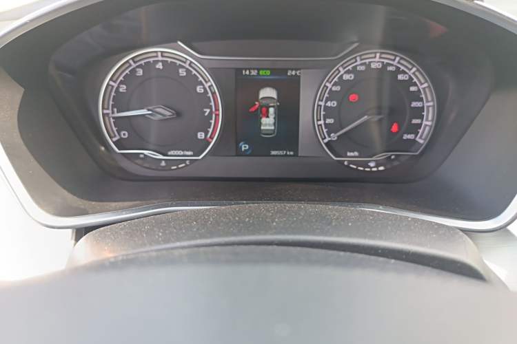 Used Geely Auto Coolray 2021 1.4T DCT Platinum Edition Odometer Close Up