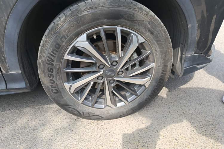 Used Geely Auto Coolray 2021 1.4T DCT Platinum Edition Right Front Wheel Hub
