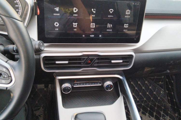 Used Geely Auto Coolray 2021 1.4T DCT Diamond Edition Audio And AC Panel