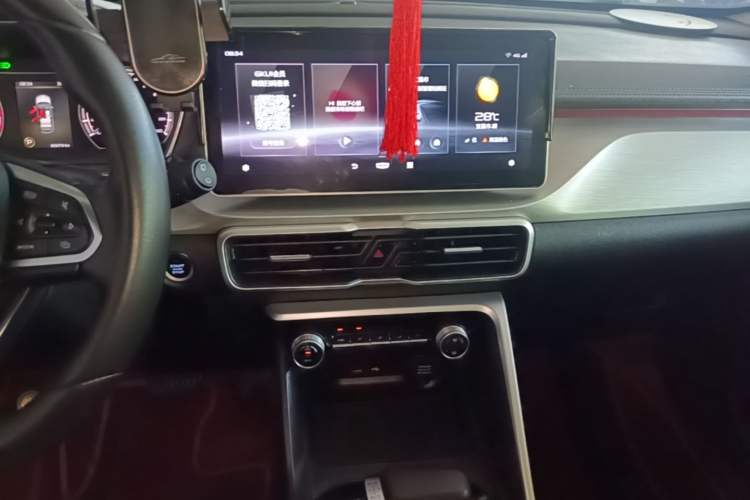 Used Geely Auto Coolray 2021 1.4T DCT Platinum Edition Audio And AC Panel