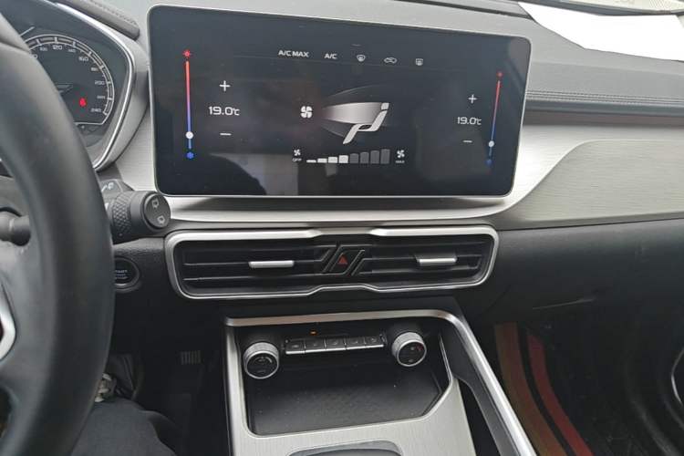 Used Geely Auto Coolray 2021 1.4T DCT Diamond Edition Audio And AC Panel