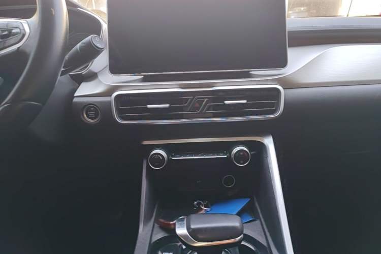 Used Geely Auto Coolray 2021 1.4T DCT Platinum Edition Audio And AC Panel
