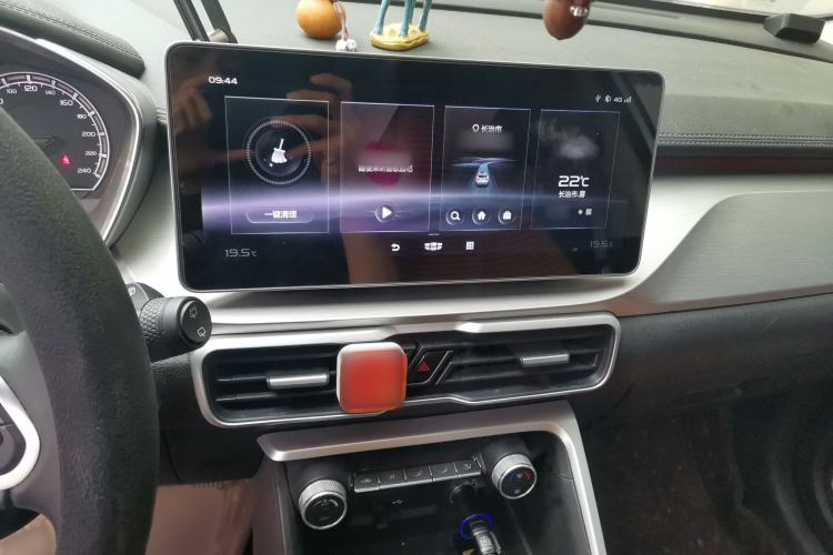 Used Geely Auto Coolray 2021 1.4T DCT Platinum Edition Audio And AC Panel