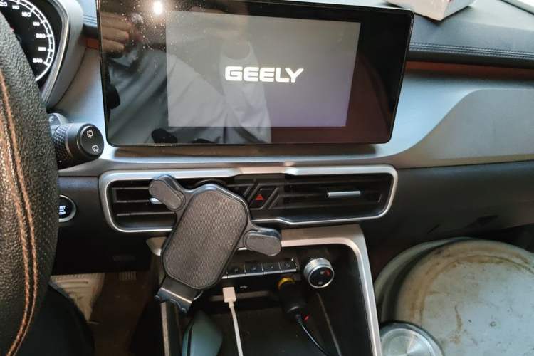 Used Geely Auto Coolray 2021 1.4T Manual Gold Edition Audio And AC Panel