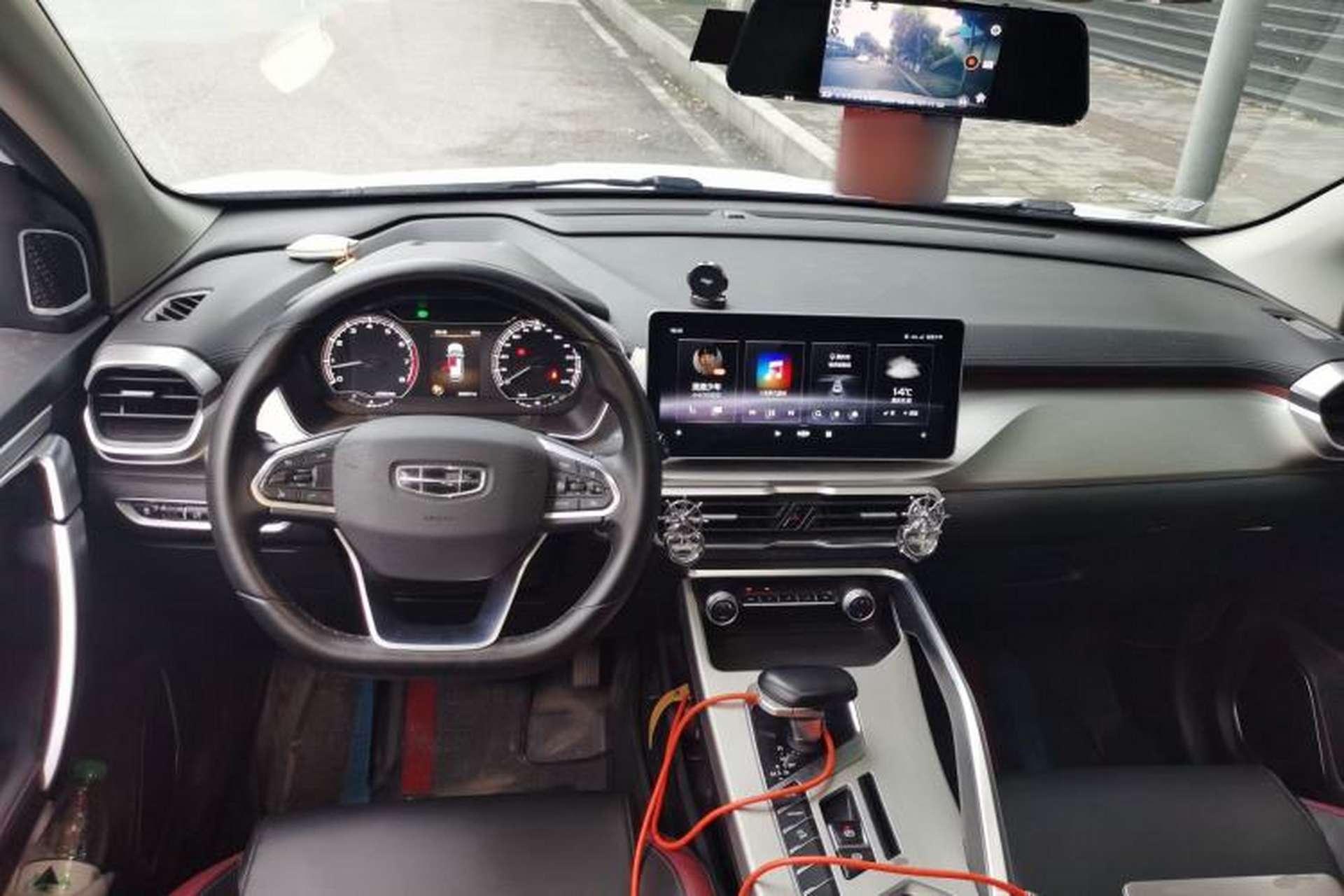 Used Geely Auto Coolray 2021 1.4T DCT Diamond Edition Center Console