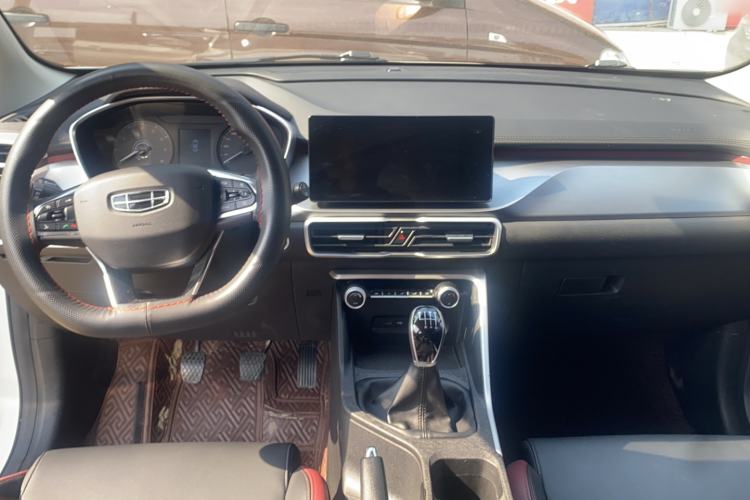 Used Geely Auto Coolray 2021 1.4T Manual Gold Edition Center Console