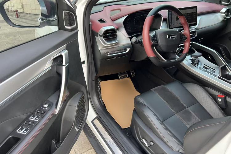 Used Geely Auto Coolray 2021 1.5TD DCT Glory Edition Driver Seat