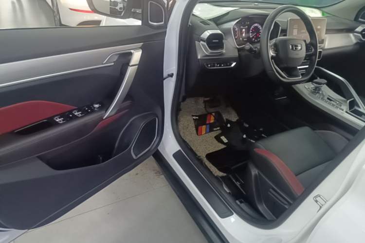 Used Geely Auto Coolray 2021 1.4T DCT Diamond Edition Driver Seat