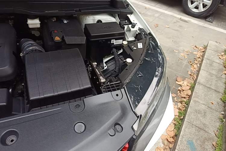 Used Geely Auto Coolray 2021 1.4T DCT Diamond Edition Engine Bay Left