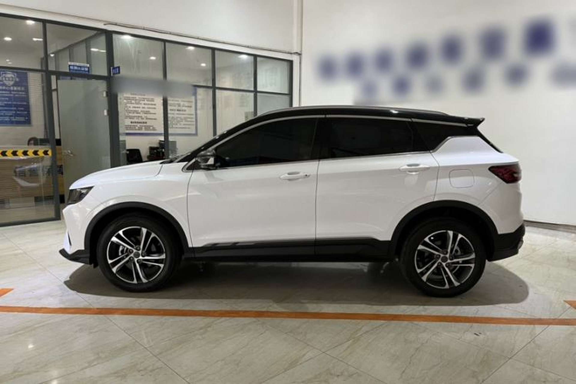 Used Geely Auto Coolray 2021 1.4T DCT Diamond Edition Exterior 3