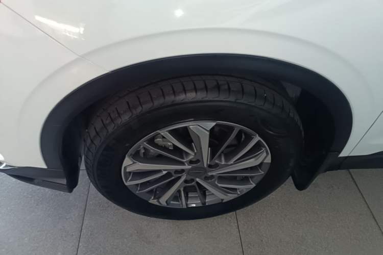Used Geely Auto Coolray 2021 1.4T DCT Platinum Edition Exterior 4