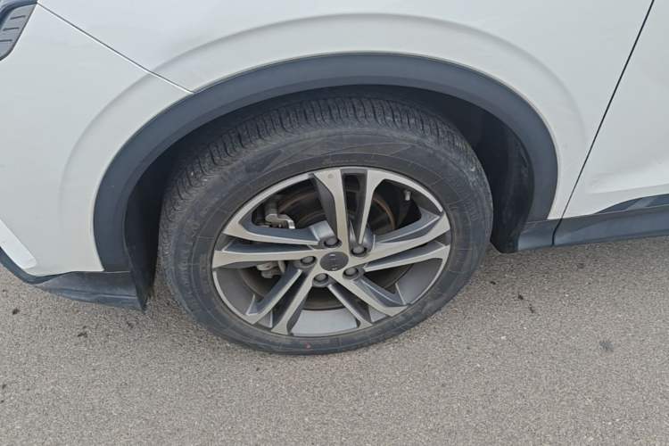 Used Geely Auto Coolray 2021 1.4T DCT Diamond Edition Exterior 4