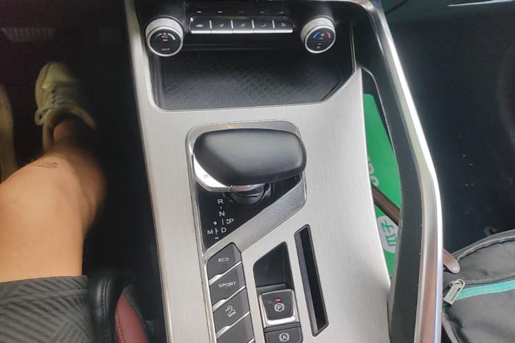 Used Geely Auto Coolray 2021 1.4T DCT Diamond Edition Gear Lever