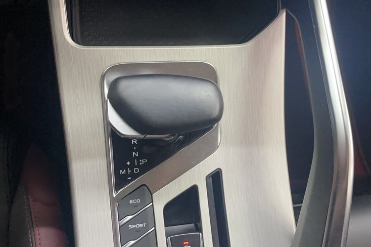 Used Geely Auto Coolray 2021 1.4T DCT Diamond Edition Gear Lever