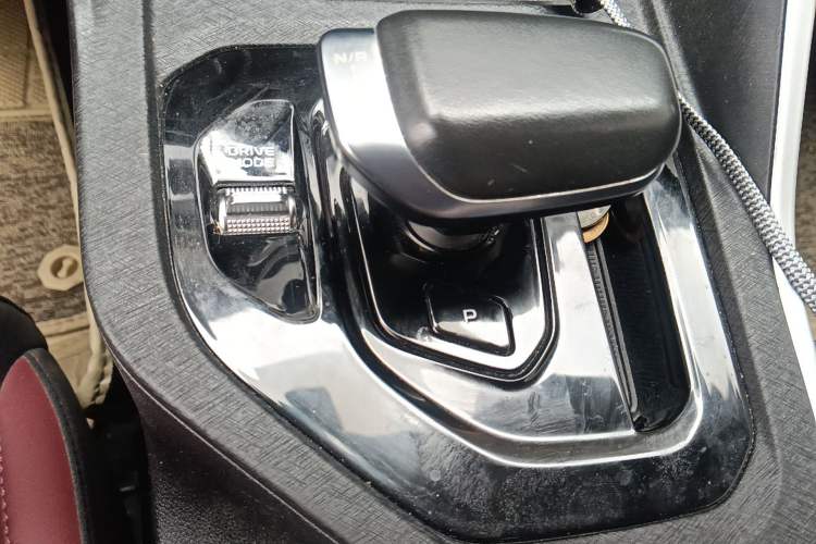 Used Geely Auto Coolray 2021 1.4T DCT Platinum Edition Gear Lever