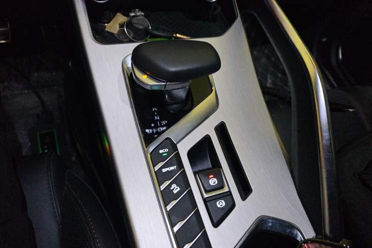 Used Geely Auto Coolray 2021 1.5TD DCT Glory Edition Gear Lever
