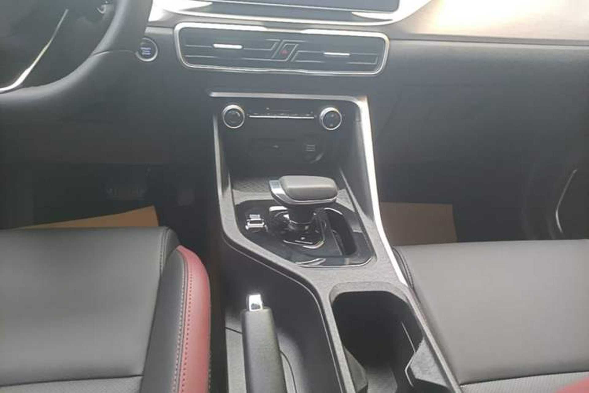 Used Geely Auto Coolray 2021 1.4T DCT Platinum Edition Gear Lever