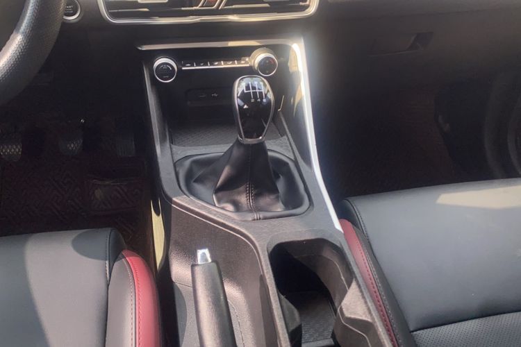 Used Geely Auto Coolray 2021 1.4T Manual Gold Edition Gear Lever