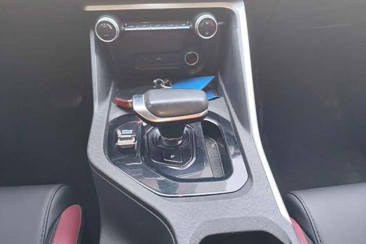 Used Geely Auto Coolray 2021 1.4T DCT Platinum Edition Gear Lever