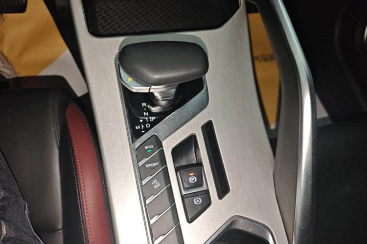 Used Geely Auto Coolray 2021 1.4T DCT Diamond Edition Gear Lever