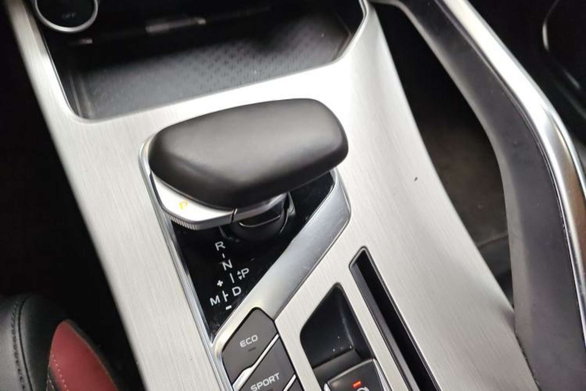Used Geely Auto Coolray 2021 1.4T DCT Diamond Edition Gear Lever